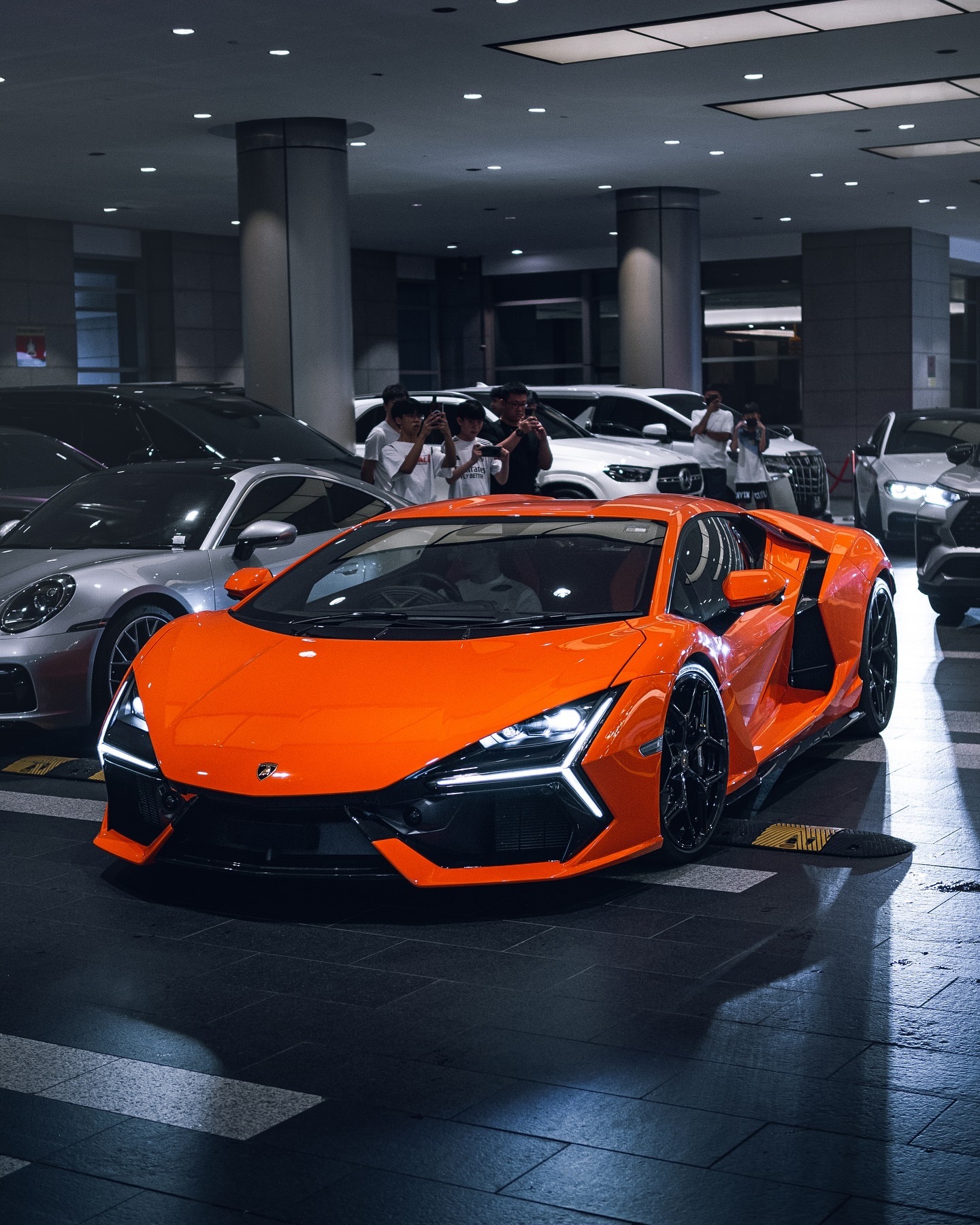 兰博基尼Revuelto，Aventador的继承者..兰博基尼Revuelto