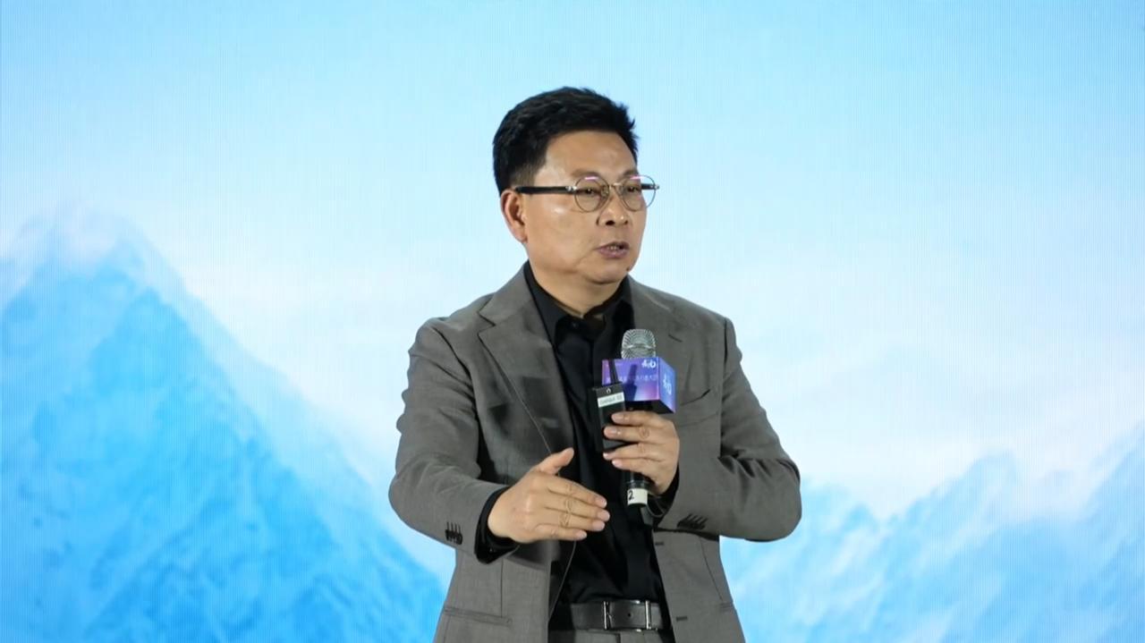 克服、攻关中国豪华汽车最核心的难题，这才是华为的格局和目标吧！在今天未来汽车
