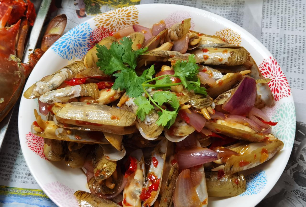 把计算器找出来算了算，家里这点存款，加上未来五年努力挣钱，应该能安度晚年。我退