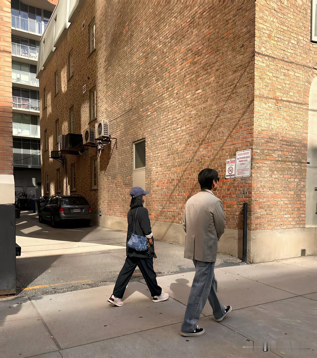 路人视觉看上去都没有1米5。