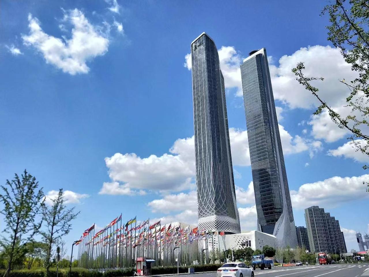 南京入选“旅游枢纽城市”。同步列入“培育入境旅游重点城市”。以上批复是经国务院同
