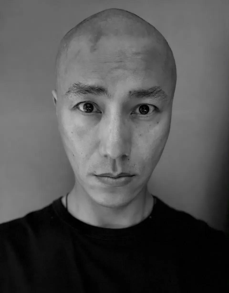 这真的是同一个人吗？完全没有认出来啊！[笑着哭]