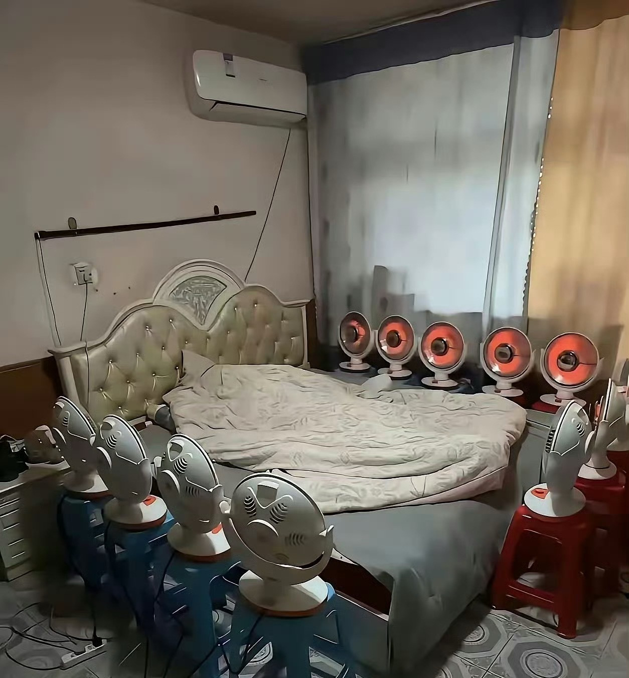 一次开12个小太阳，这是想把家烤成火炉吗，家底够厚啊！