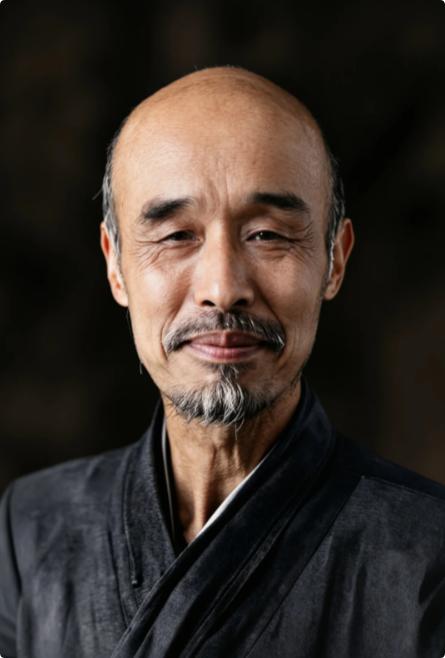弘一法师说："你以为错过了是遗憾，其实可能是躲过一劫。别贪心，你不可能什么都拥有
