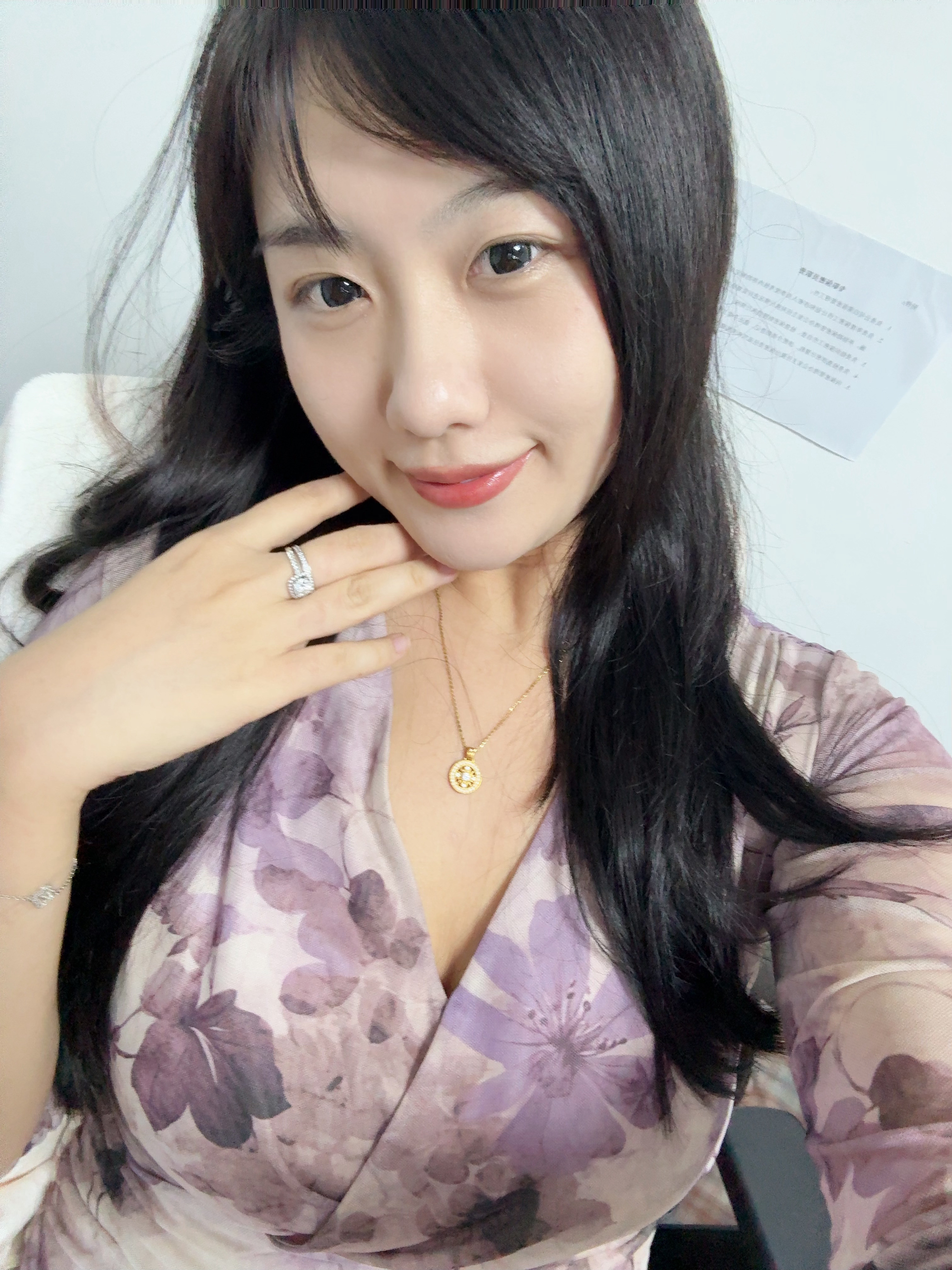 连续工作六天了～今天工作预计12小时[吐舌头眯眼睛笑]​​​
