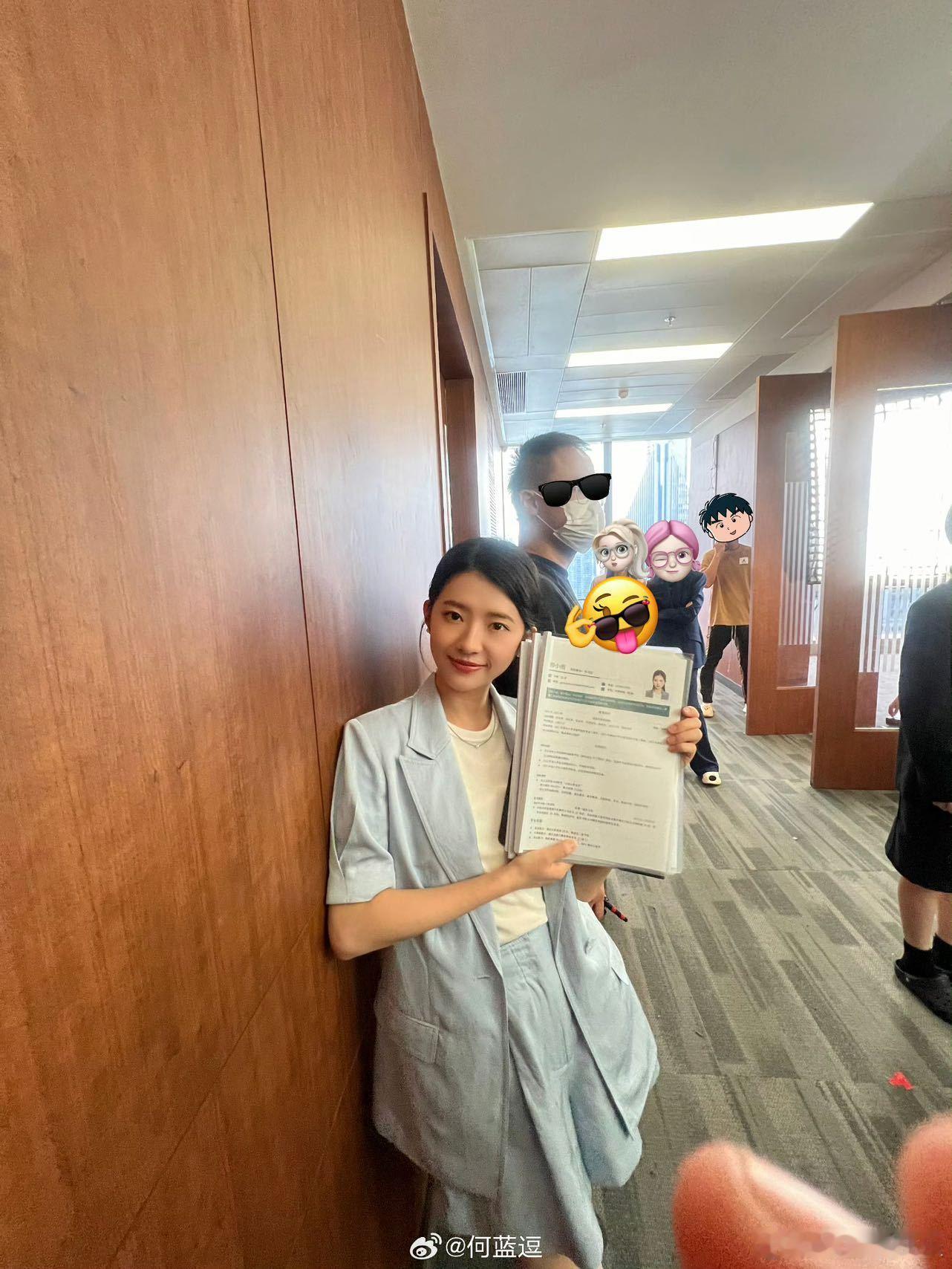 何蓝逗我就说追星也有用吧为了剪何蓝逗混剪视频，自学PR从入门到精通，现在朋友都