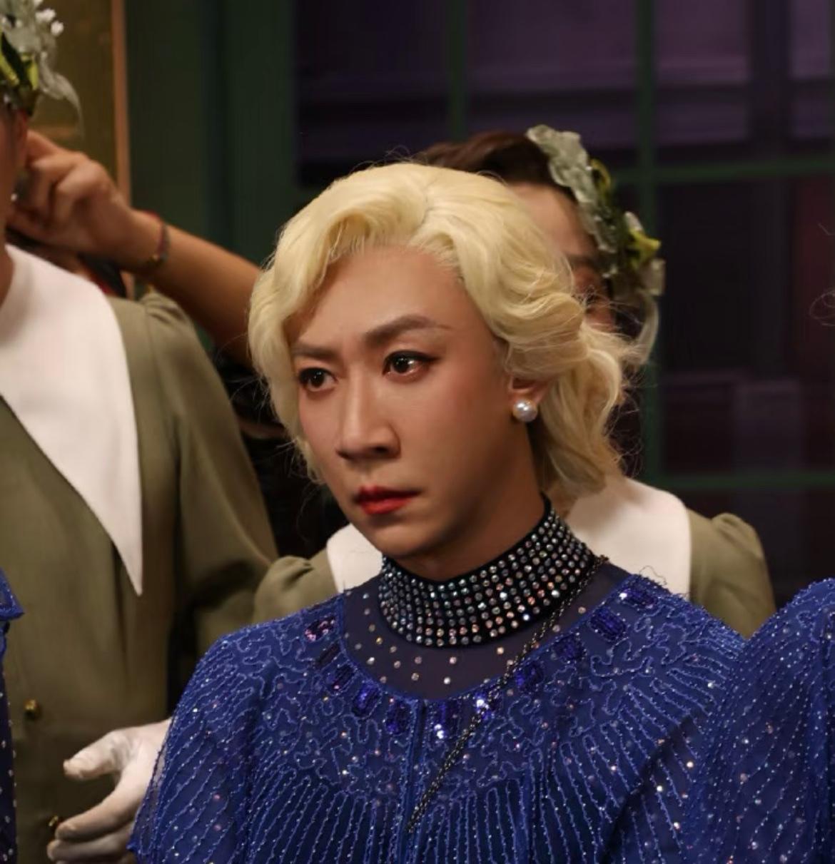 真被大家压对了，一个小品三四个广告，经典的包饺子结局➕宣传科技。而且好几个节目