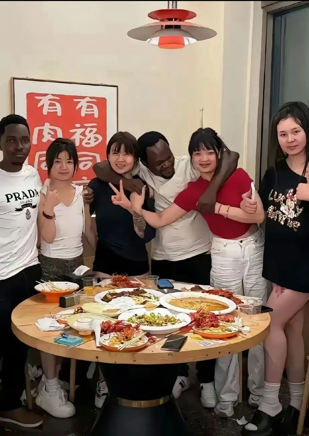 有福同享，有肉同吃，我们是好闺蜜