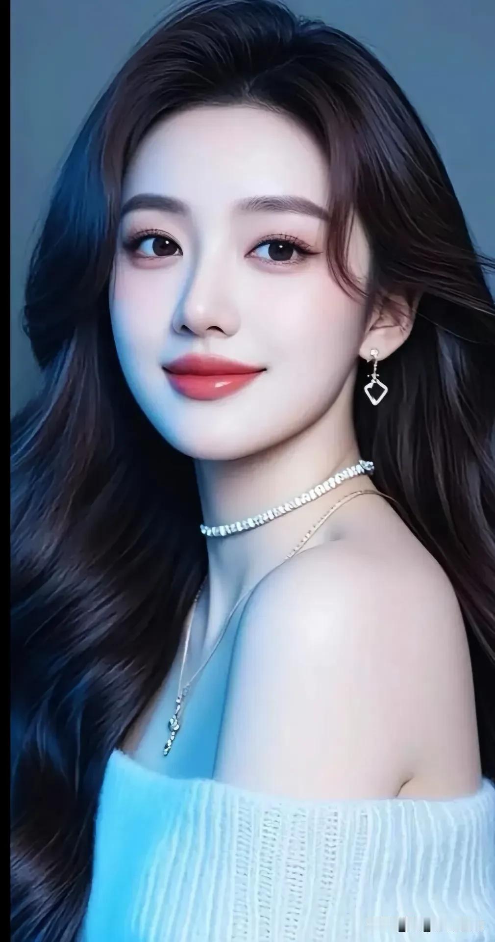 冰蓝针织揉着钻光，卷发漾开清冷的温柔针织温柔穿搭落落大方文案秋冬文案