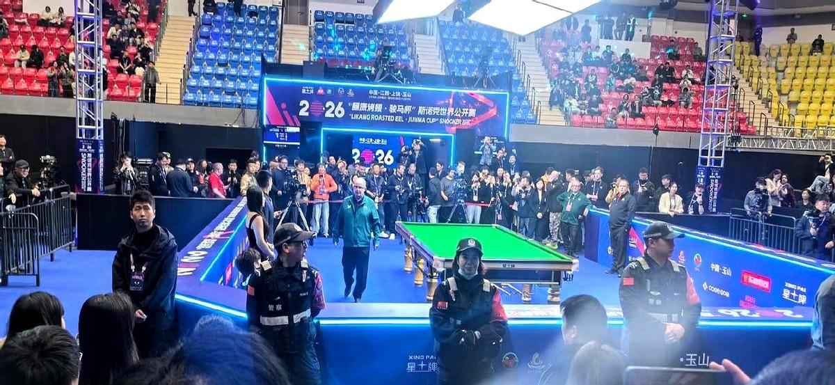 斯诺克决赛还能这么打？！简直是神仙打架！泰国选手塔猜亚在江西玉山体育中心上演