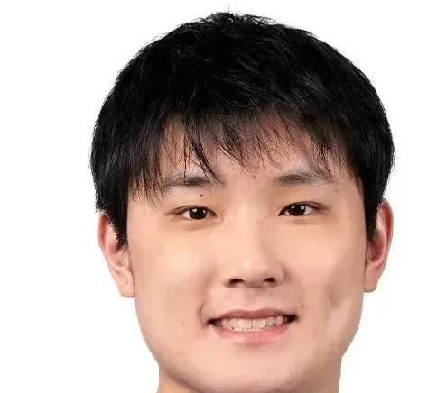 随着张本智和出局，男单夺冠概率如下。1、王楚钦🇨🇳——40%。