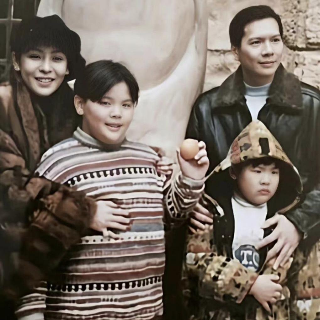 太后悔了，慈母多败儿！有钱家庭不能给小孩太多钱，一定要明白严格教育的重要性，不然