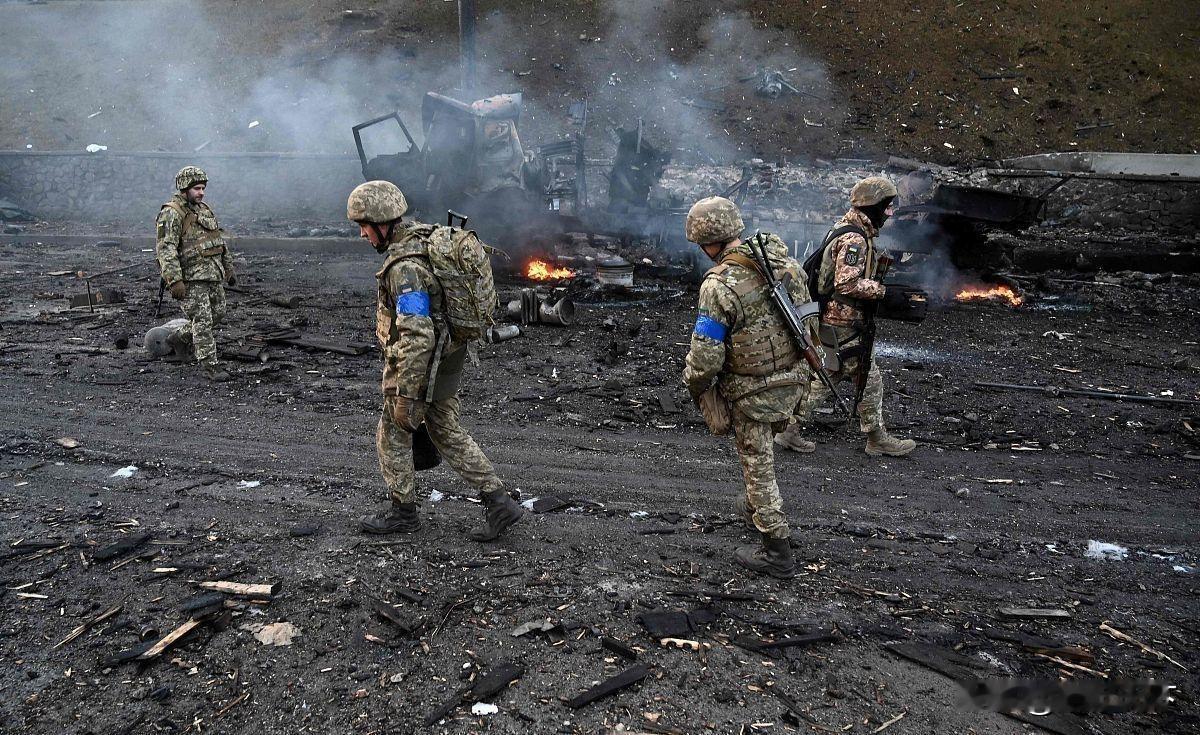 波克罗夫斯克宣传闹剧终落幕，乌军特种部队击毙升旗俄军“演员”来源:心灵暴风雨