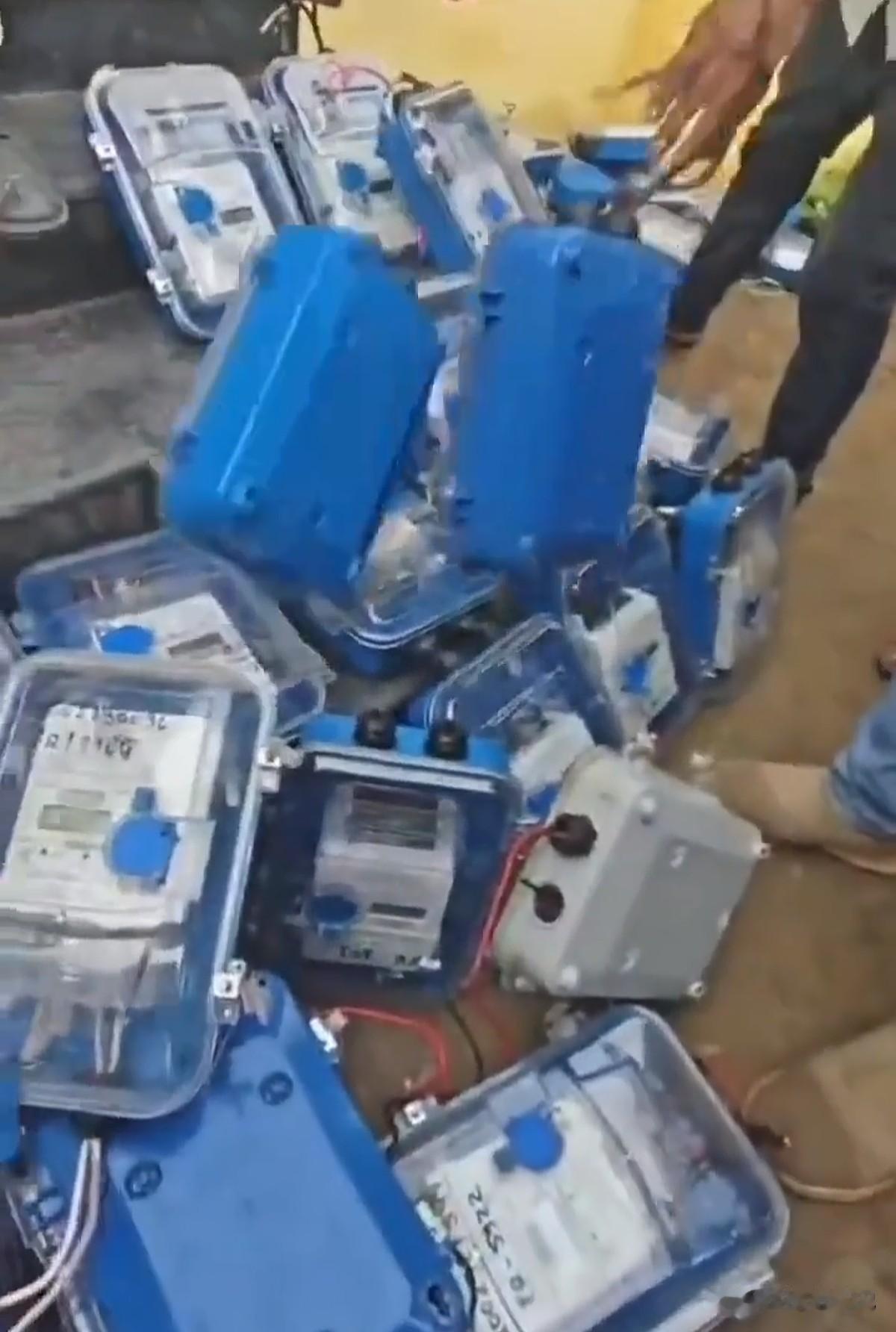 换了个电表，电费翻了四五倍——印度老百姓不干了印度这几年学着搞智能电表改造，
