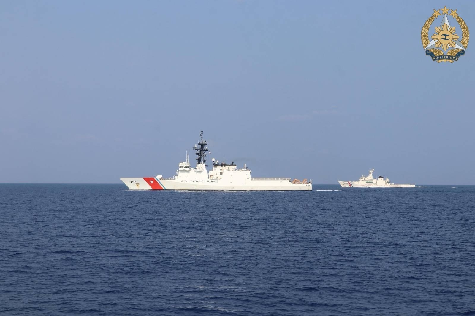 近几日，美国和菲律宾海警舰艇、直升机持续在中国黄岩岛周边联合挑衅式活动！不过，根