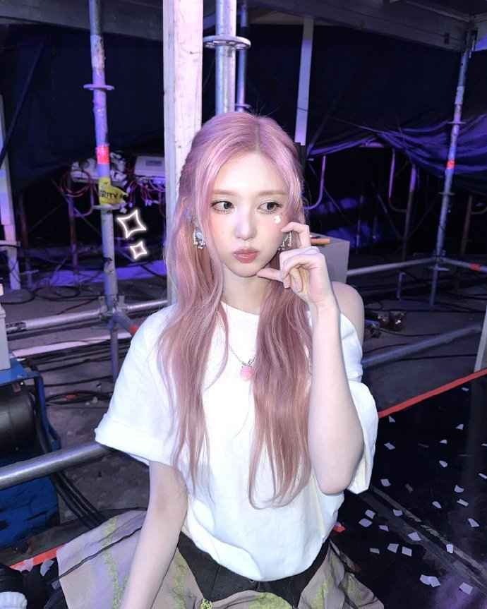 【金秋天】感觉是在人类里混着一个天使的感觉…🥲ive公开全员solo舞台ive