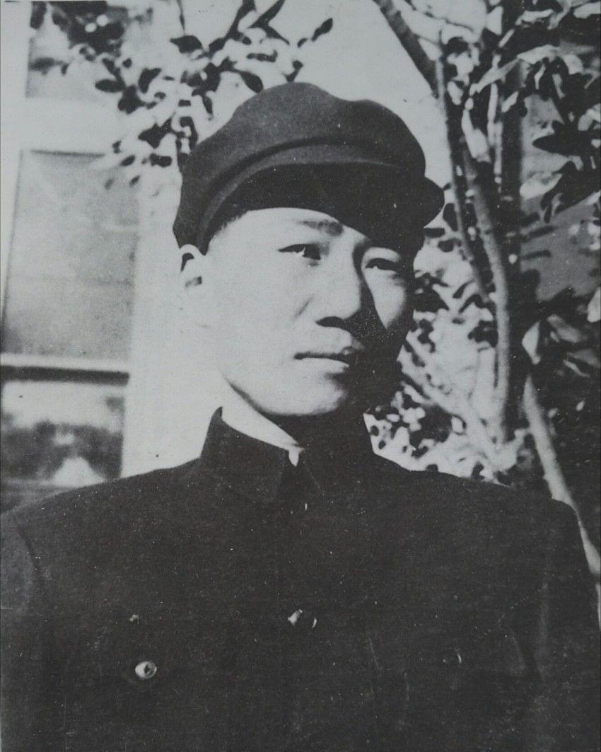 刘思齐三十二岁忍痛再婚，婚后育有四个孩子，夫妻二人为何用长子的姓名缅怀毛岸英？