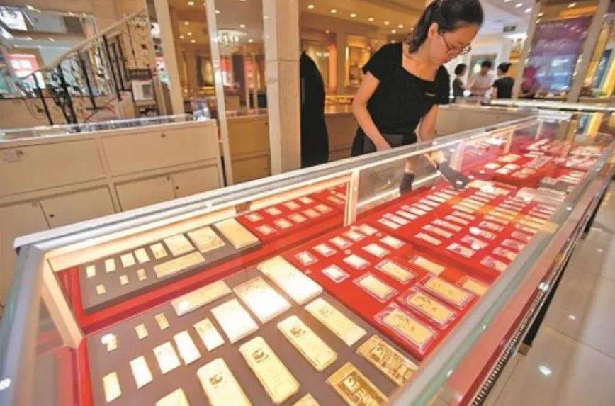 大家发现了吗？最近有几个反常现象，表面看起来非常矛盾。风向彻底变了！​一：黄