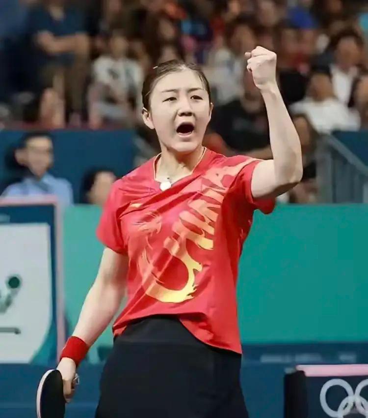 本届全运会，最闪亮的明星是樊振东、王曼昱。最大的赢家是陈梦。他们都是饭圈的受害