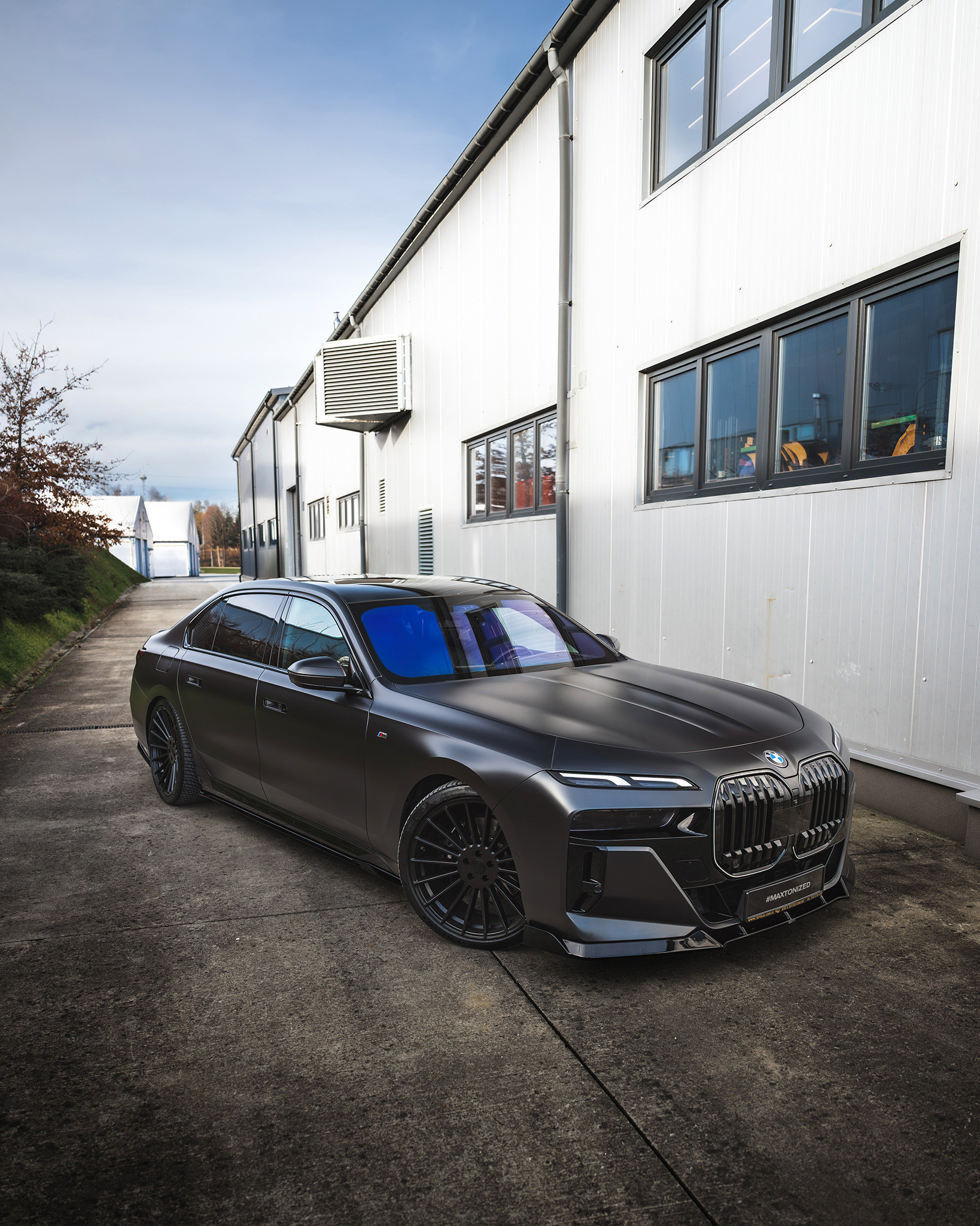 当奢华遇见性能，便创造出独一无二的东西🔥通过分流器套装，一睹宝马7系G70的