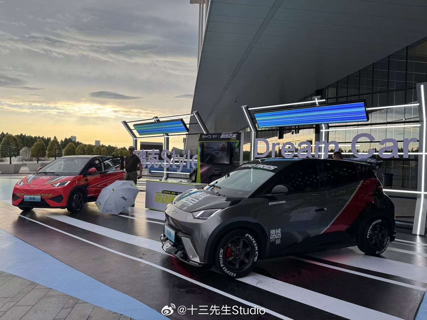 比亚迪海鸥上市27个月达成100万辆，今晚又上了一台405KM自在版，相当于40