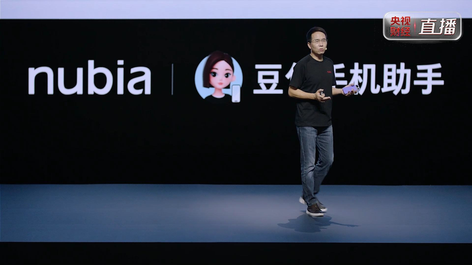 去年12月，豆包手机一代3万台48小时售罄，二手炒到8000块，然后微信登不上了