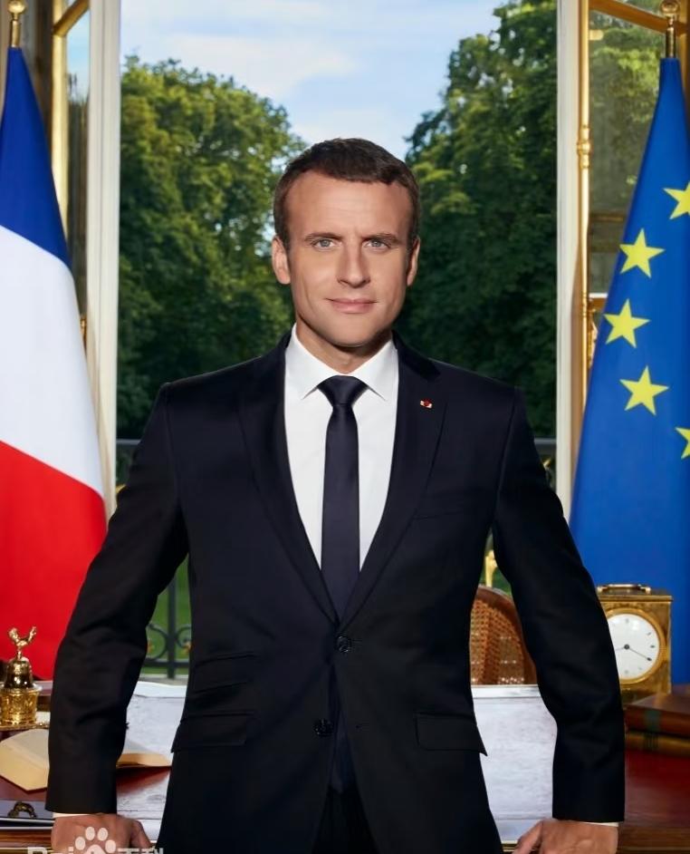 马克龙这回可真敢说！在美国一档热门访谈节目里，他直接扔出了一颗