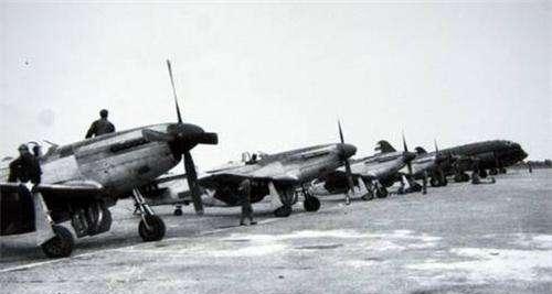 1947年2月，山东济南的国民党空军和宪兵发生火并，骄横的空军和霸道的宪兵互不相