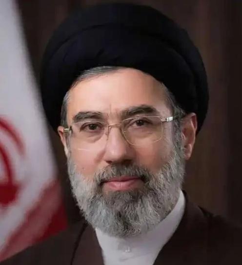 🌙伊朗最新消息炸锅了！谁也没想到，一向以“中东硬汉”著称的德黑兰，这次竟然直接