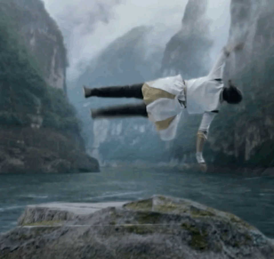 有翡像是赵丽颖本色出演了网友说这剧算是赵影视作品中的滑铁卢，不但剧本稀烂特效稀烂