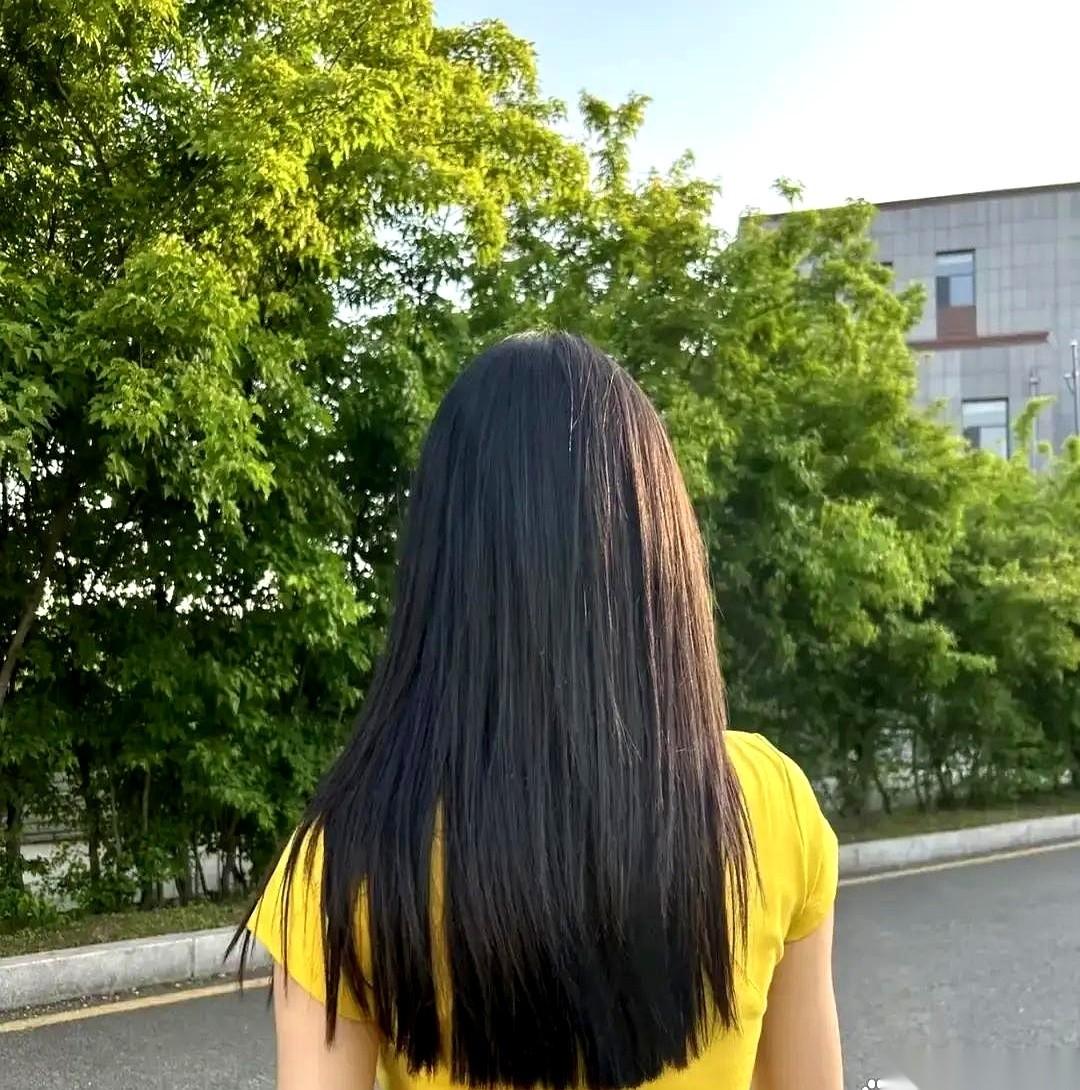 小刘因为拿不出28.8万彩礼和谈了6年的女友分手，转头只用3天就跟同单位的姑娘领