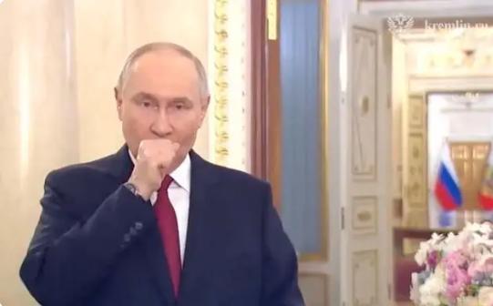 普大帝牛气。日前，俄罗斯总统普京宣布俄罗斯液化天然气全面停止输往欧洲。他表示，与