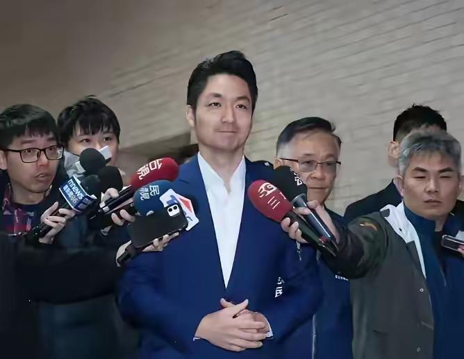 蒋万安公开喊话赖清德4月13日，针对大陆公布的10项惠台“大礼包”，台北市长