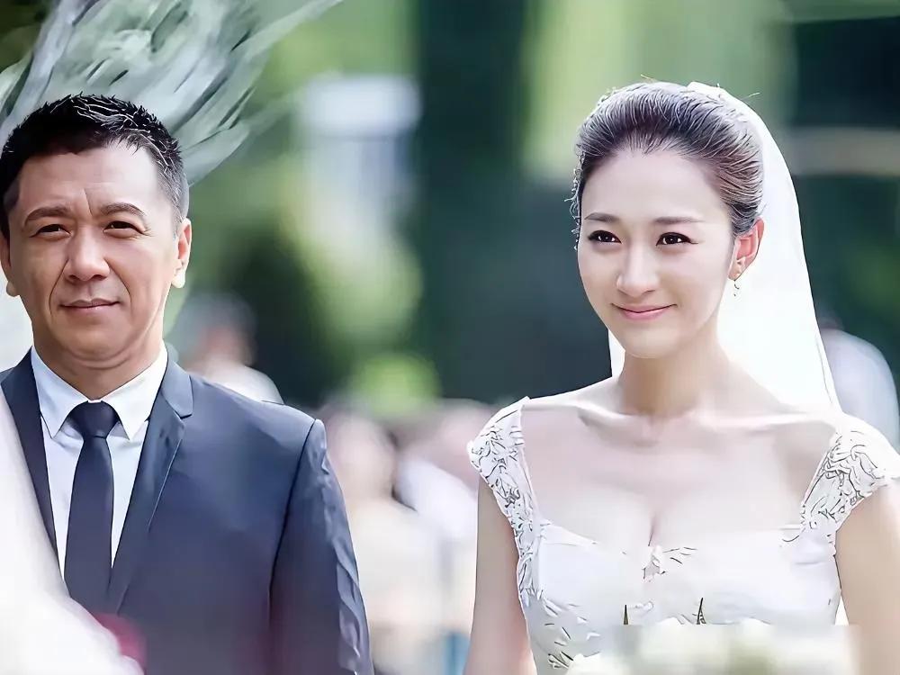 我终于理解了，性格永远比漂亮重要。当初，徐佳宁因戏和李小冉培养感情，李小冉在他