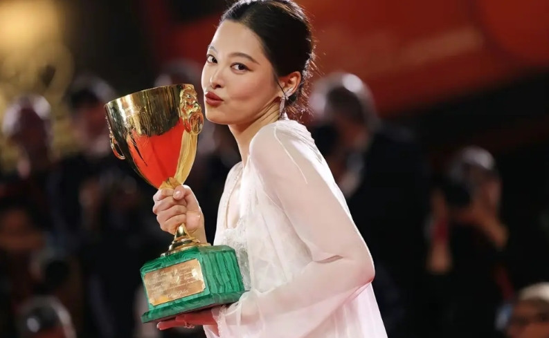 只有售卖苦难售卖残忍才能在国际上获奖。辛芷蕾获奖，但大概率这电影在国内上映不了