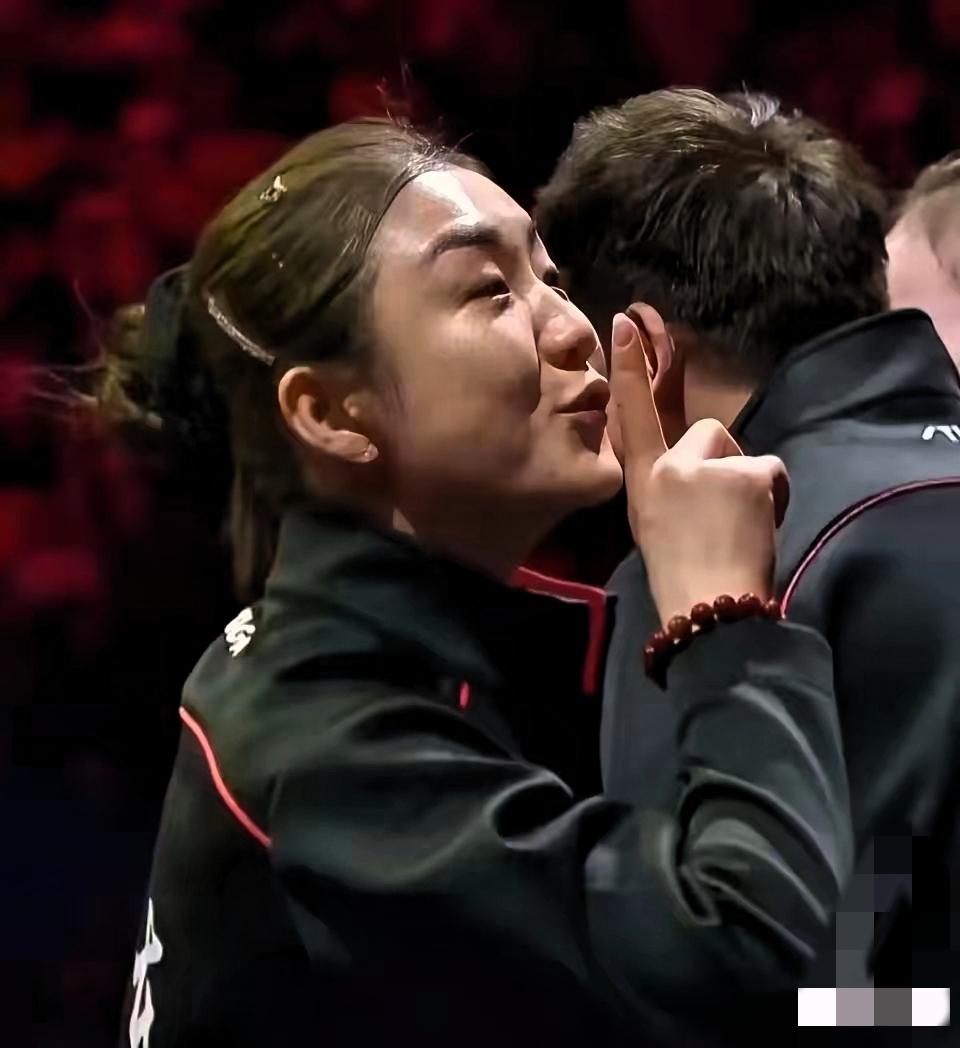 王之蔑视，饭圈闭嘴！陈梦那记干脆利落的手势，简直说出了所有体育迷的心声！山