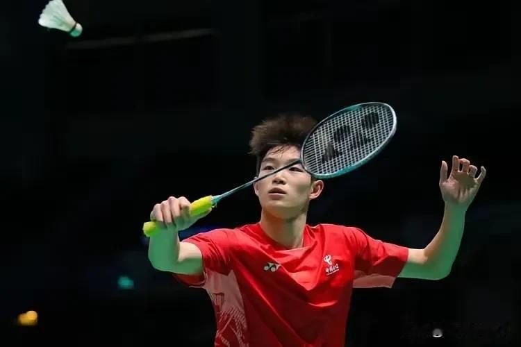 泰国羽毛球大师赛决出男单四强，囯羽小将朱轩辰2-0战胜排名高于自己的印度球员​塔