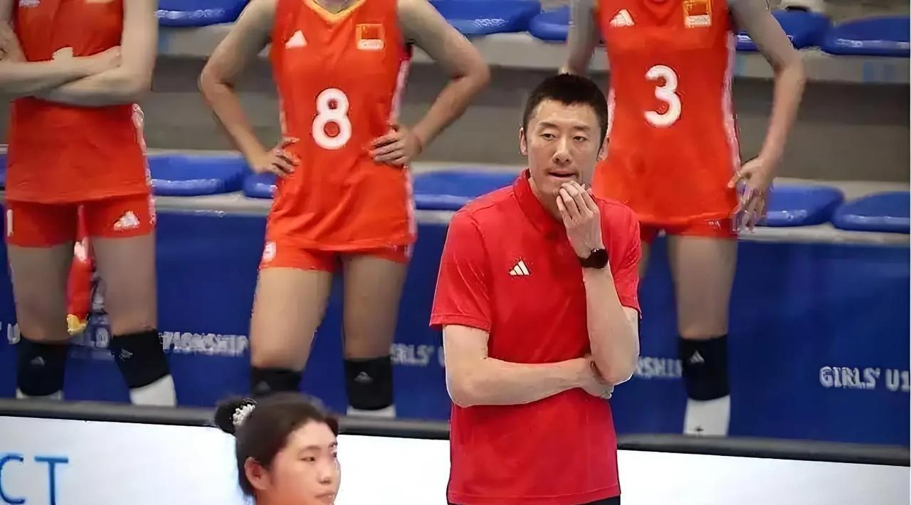 袁志两点换三点，一点也不行北京时间7月7日凌晨三点，2025年U19女排世锦赛