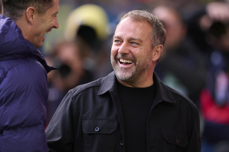 阿斯谈巴萨中场选择: 德容回归, 弗里克面临“幸福的烦恼”