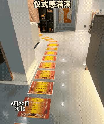 整个仪式感谁不会呀？关键我们缺这些硬件呀。[捂脸哭]我家小宝现在上小学三年级，除