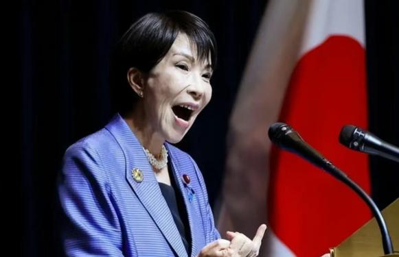 日本突然加码出手！高市早苗放话：只要日本给出的利益足够多，普京未必会顾及中国立场