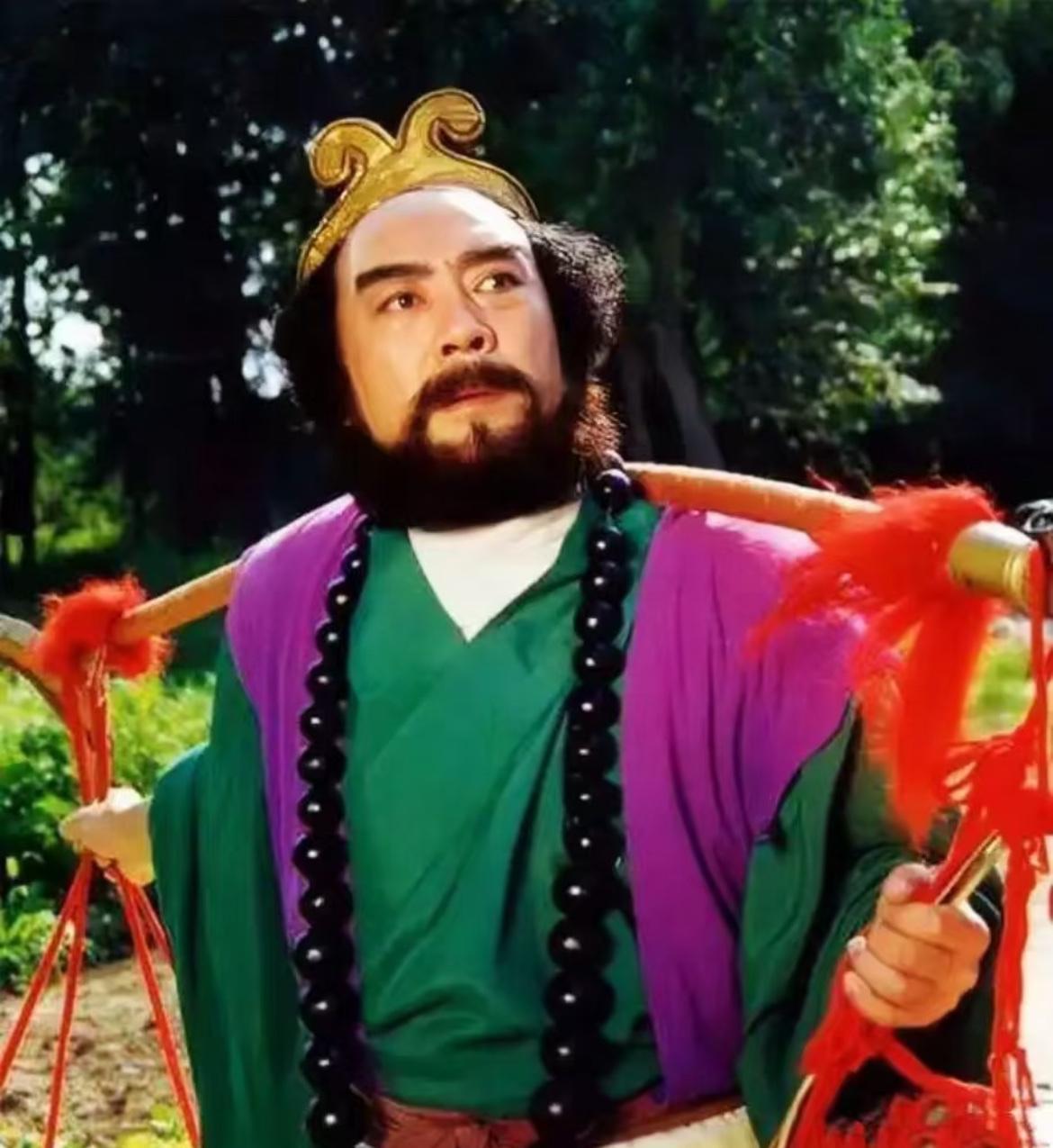 刘大刚走了，沙僧却还挑着担子。他每天提前两小时到片场，不是演戏，是练挑担。没