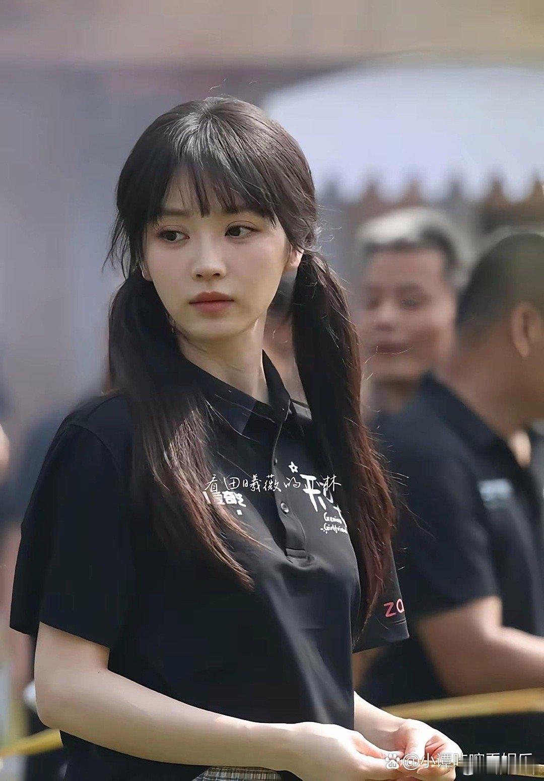 田曦薇双马尾造型，她真的好适合，少女感满满，不愧是甜妹天花板啊！​​​