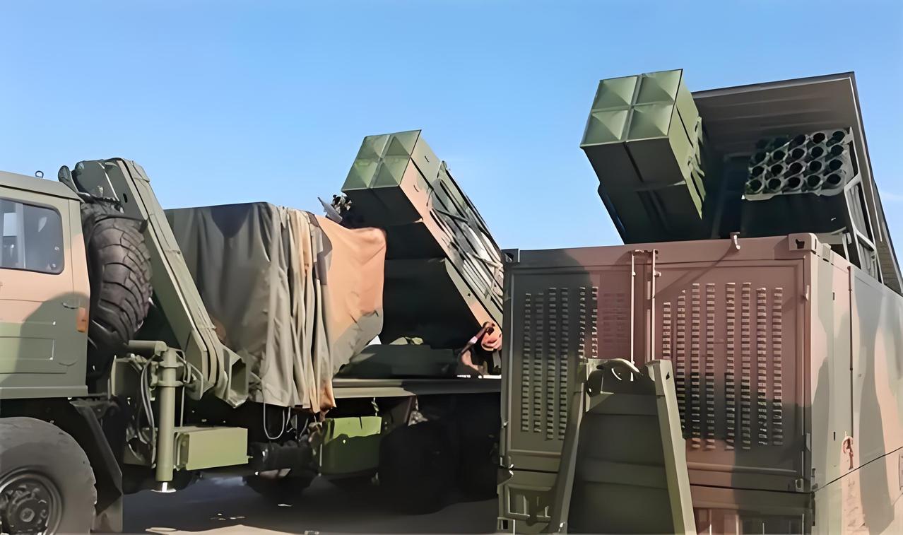 朋友们，今天咱们来聊聊一款让世界瞩目的中国军工新星——神鹰-400远程制导火箭炮