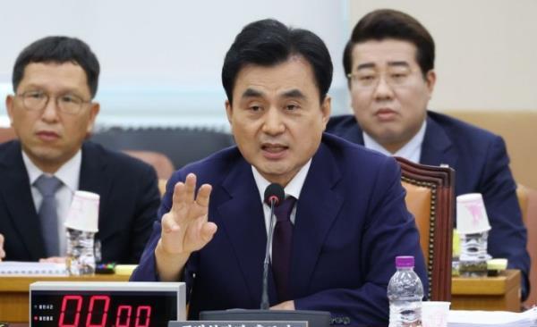 韩国防部长：李在明政府目标任期内移交作战权15日上午，韩国国防部长官候选人安