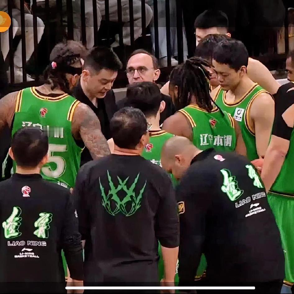 虽然辽篮昨晚在主场大比分输给广东队！但从这场比赛中也让我们看到了辽篮还是有希望的