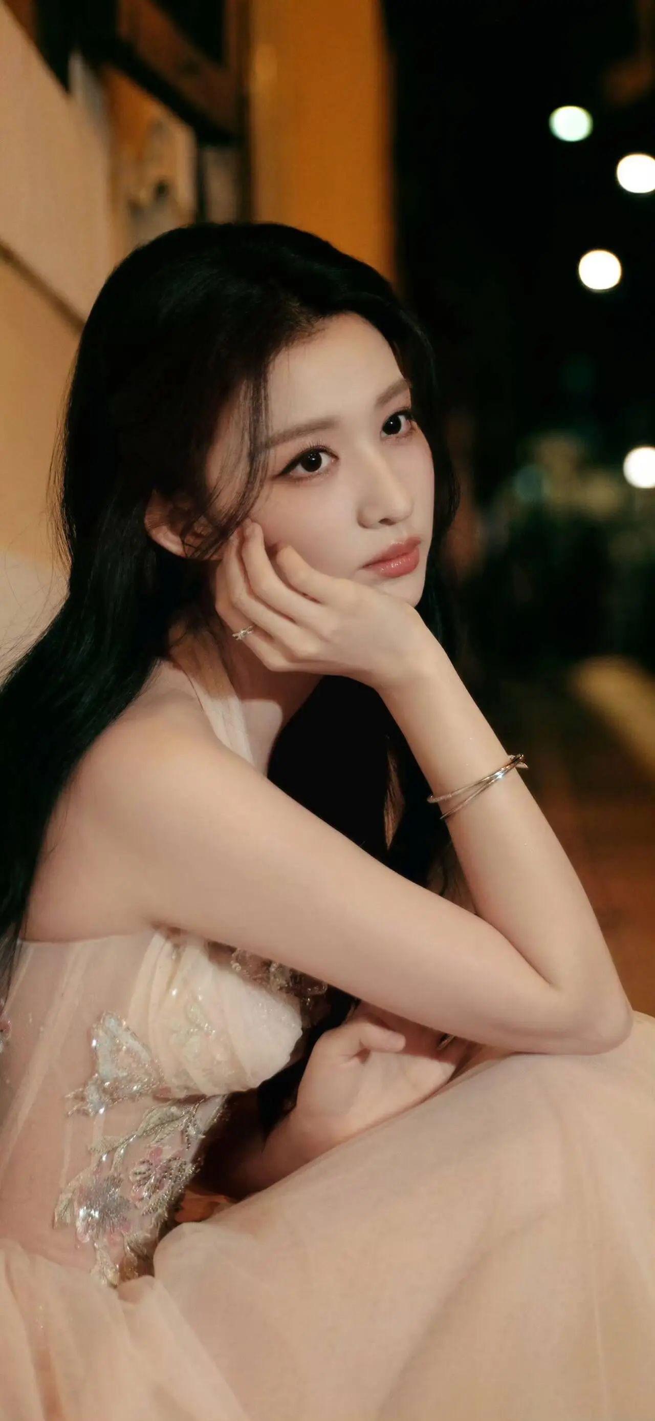 王楚然丨窈窕淑女