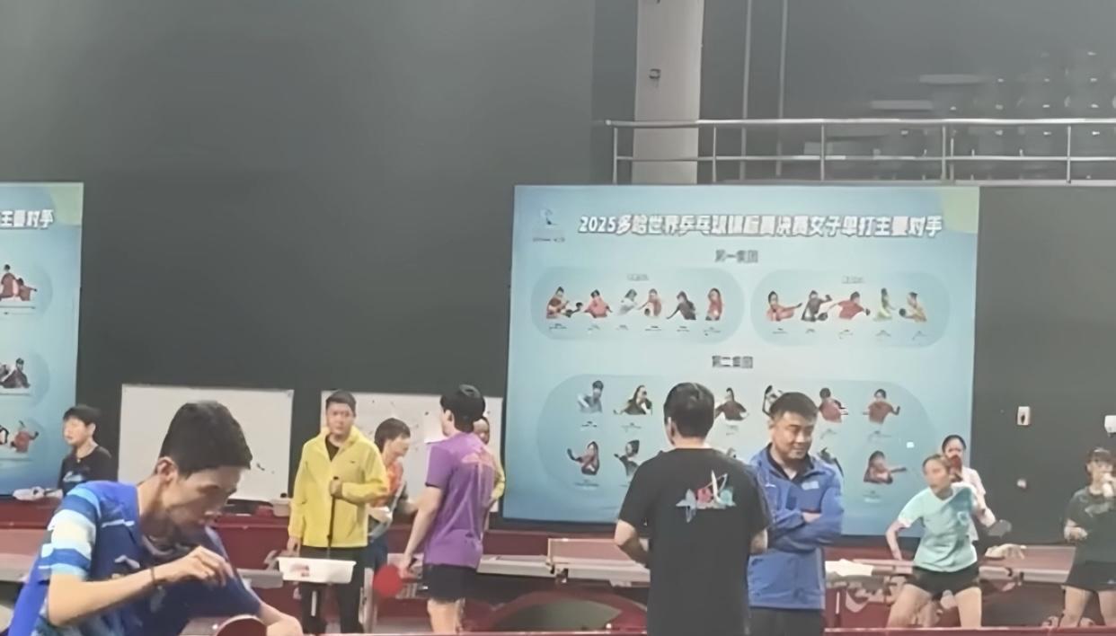 孙颖莎王楚钦成都封闭训练结束，封训的几个镜头。昨天是最后一天的训练，每天会看到