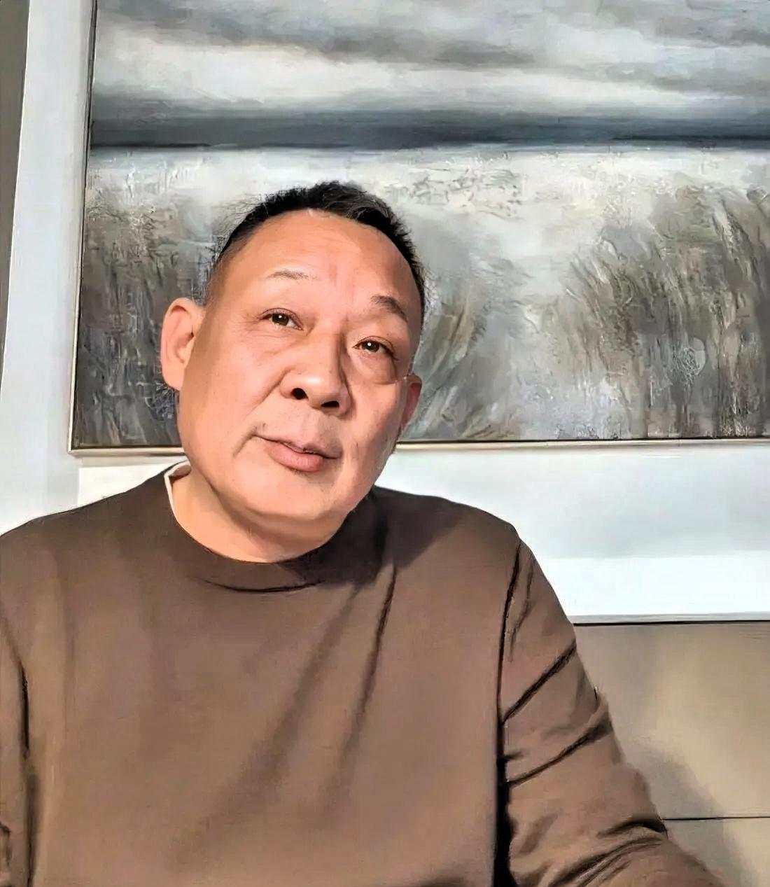 大家有没有觉得​于东来越来越不对劲了​倒不是因为他变得不成功了，而是因为他越