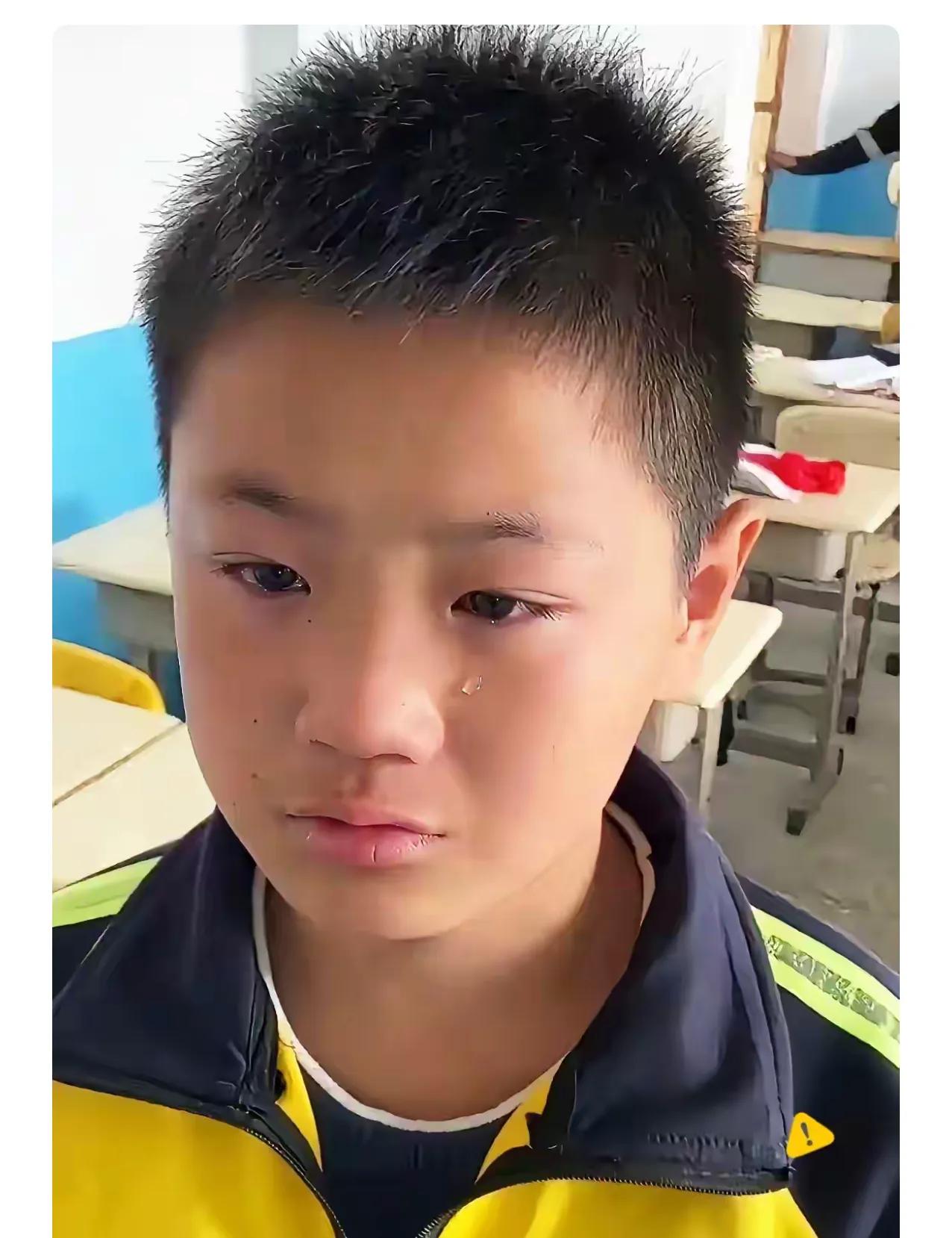 13岁孩子，上个月父母车祸双亡这个男孩很乖，很懂事，上学从来不掉链子，回家也